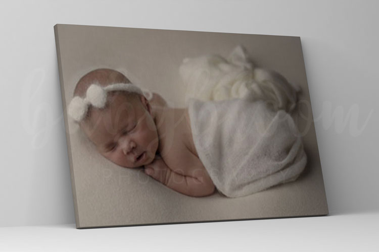 Slike na platnu novorođenče